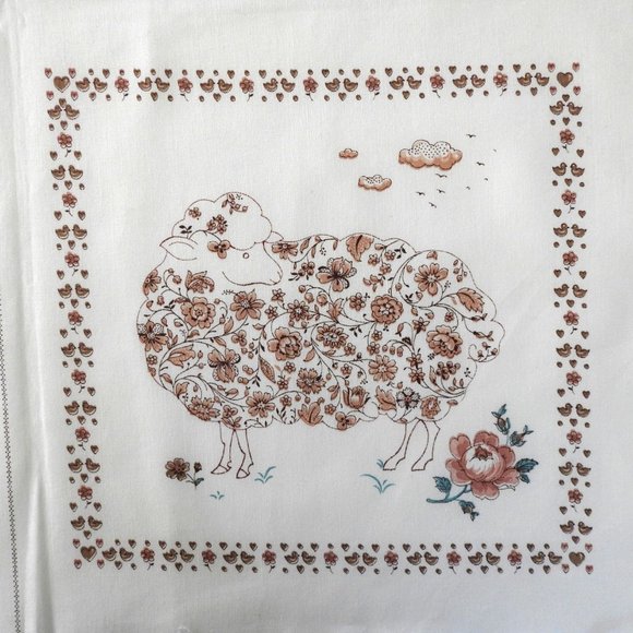 Farm Animals Quilt Cotton Fabric Floral Design - Picture 7 of 7